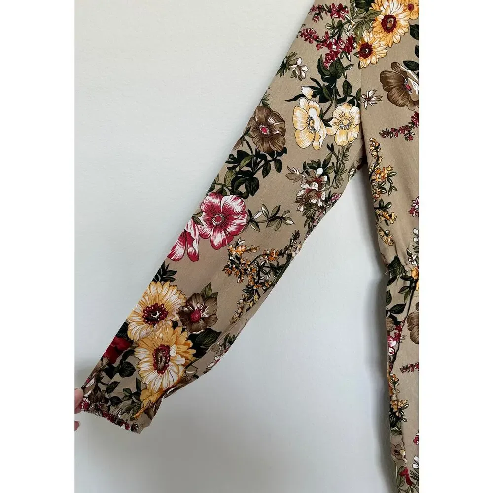 Bailey's Blossom Floral Long Sleeve Romper Tan Medium NWT - Picture 4 of 10
